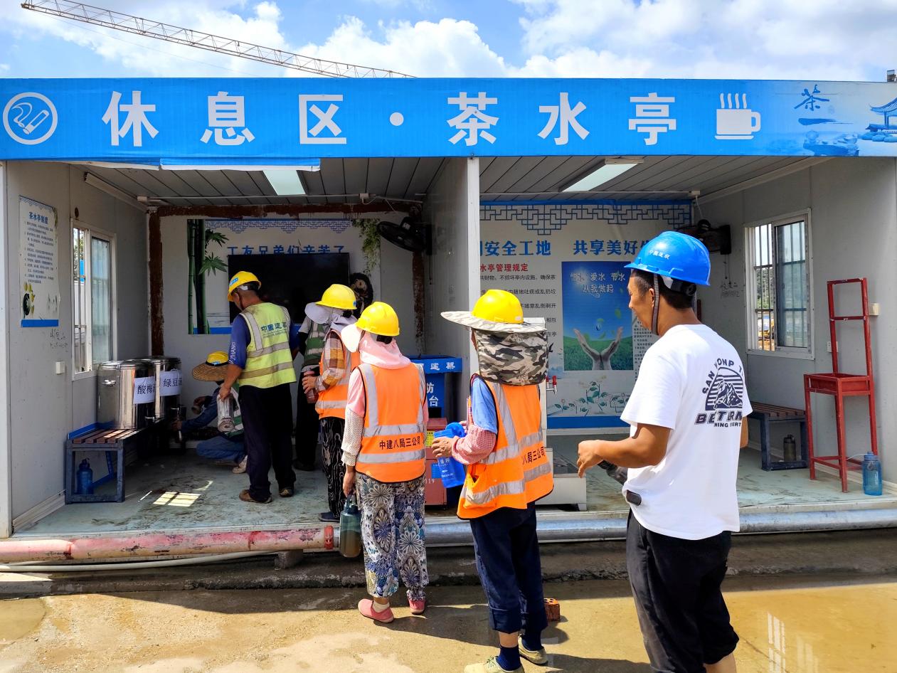 火热江北丨城市建设者：用汗水“筑”就城市之美